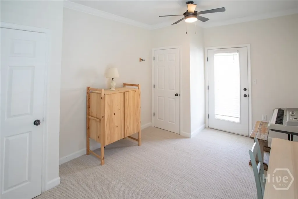 218 E 33rd Street Savannah GA 31401
