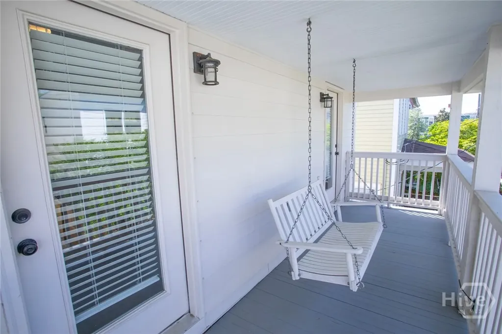 218 E 33rd Street Savannah GA 31401