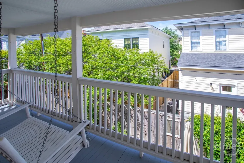 218 E 33rd Street Savannah GA 31401