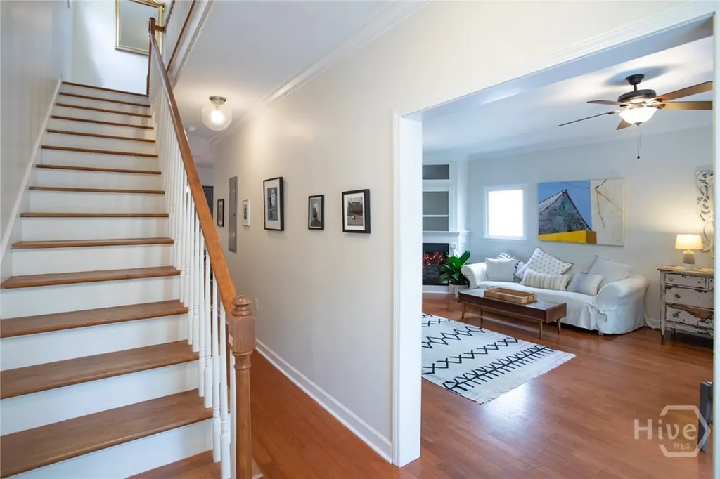 218 E 33rd Street Savannah GA 31401