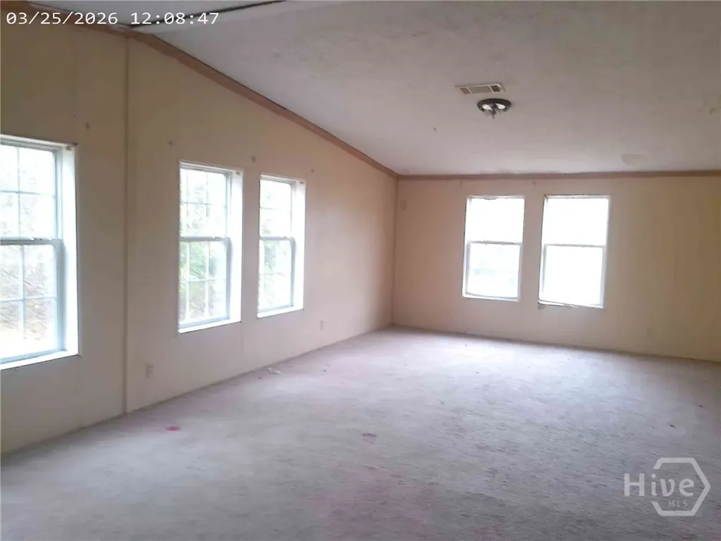 68 Pine Tar Lane NE Ludowici GA 31316