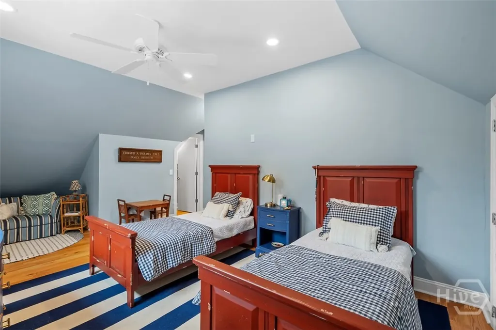 2 Lightenstone Court Savannah GA 31411