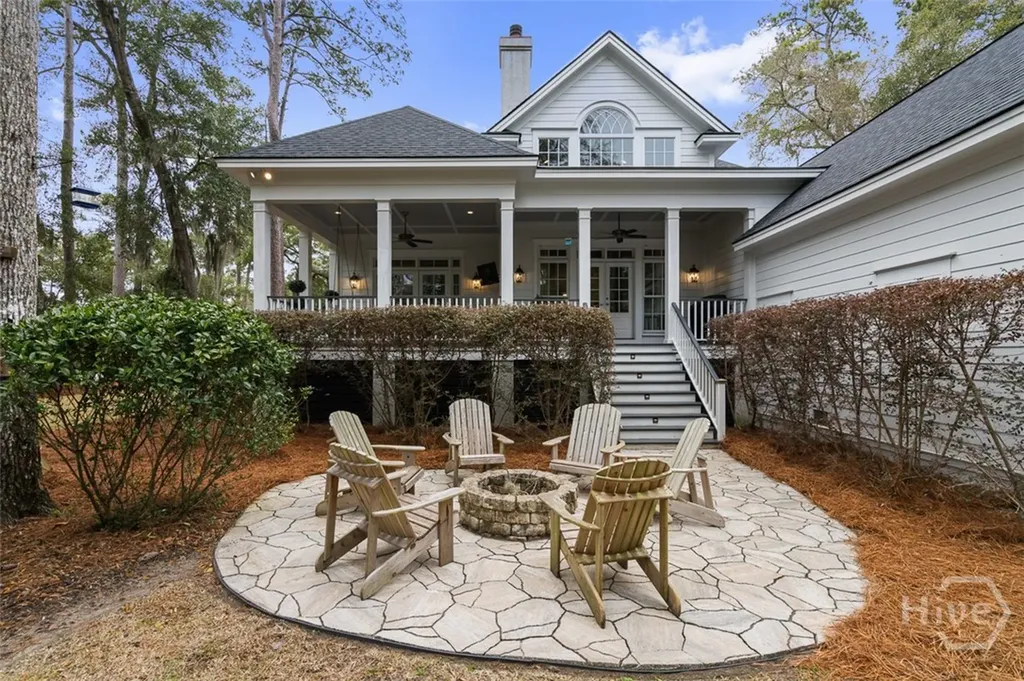 2 Lightenstone Court Savannah GA 31411
