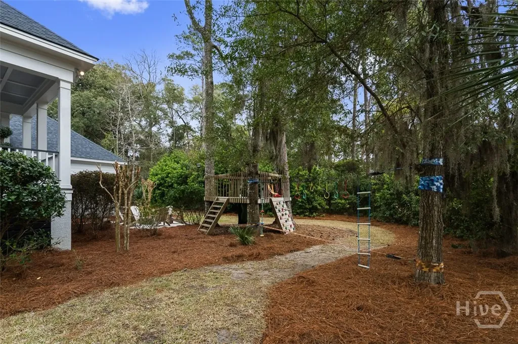 2 Lightenstone Court Savannah GA 31411