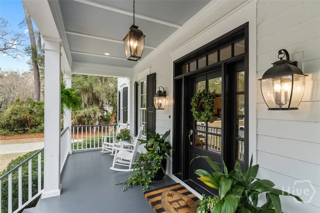 2 Lightenstone Court Savannah GA 31411