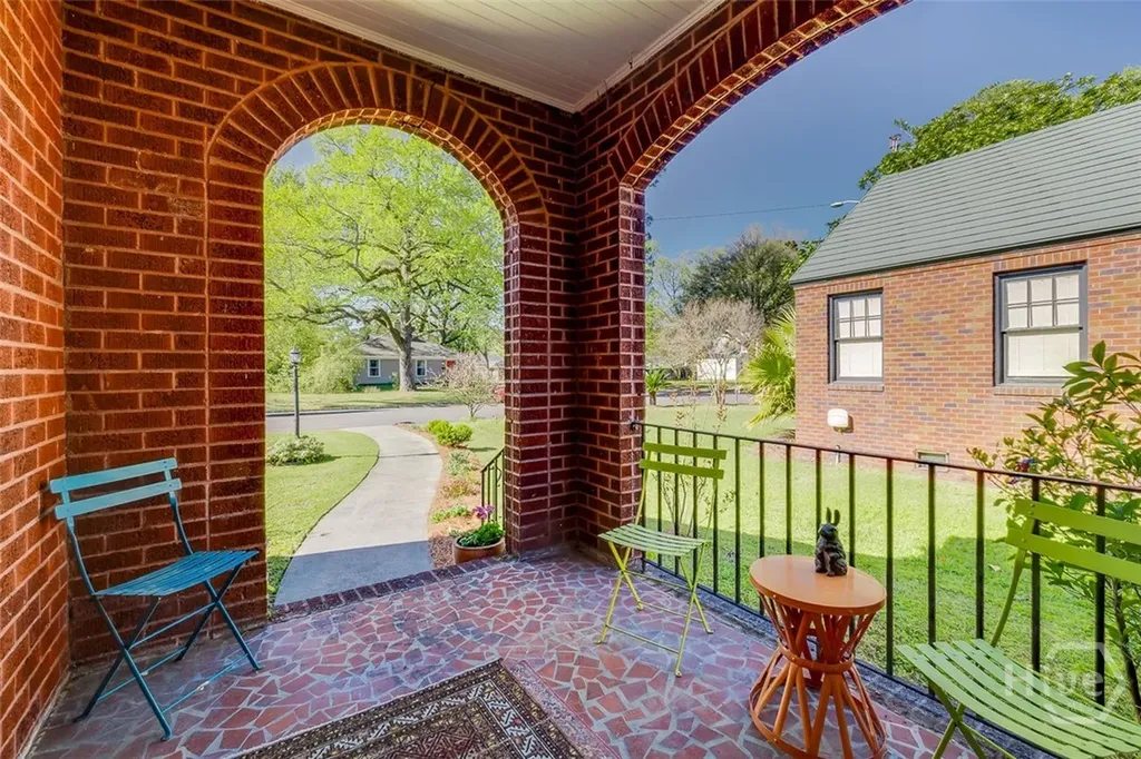 304 E 57th Street Savannah GA 31405