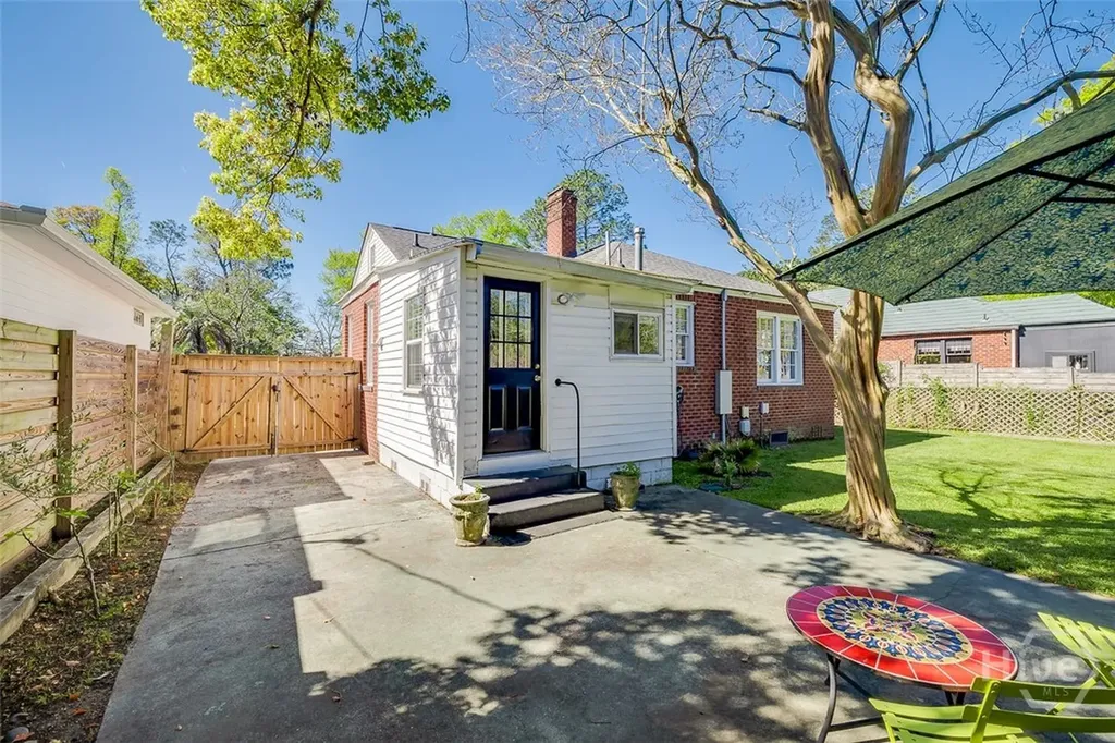 304 E 57th Street Savannah GA 31405