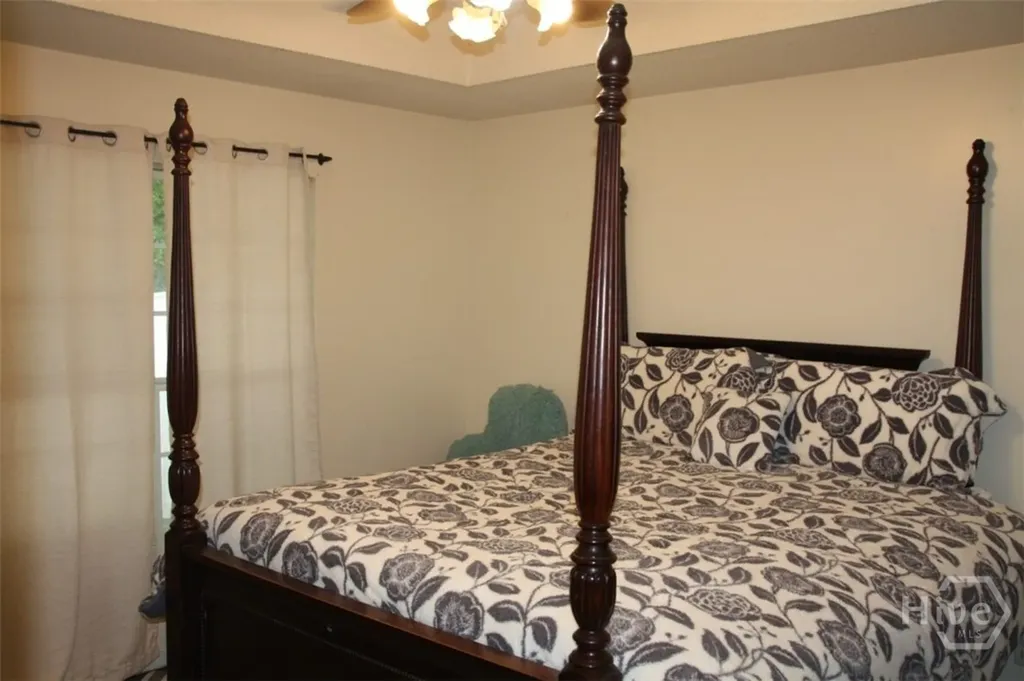 48 W Beaver Lane Midway GA 31320
