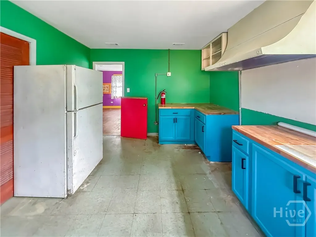 114 W 61st Street Savannah GA 31401