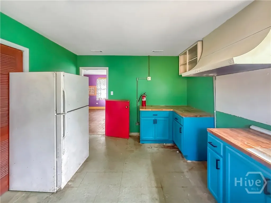 114 W 61st Street Savannah GA 31401