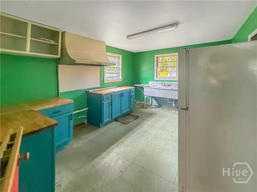 114 W 61st Street Savannah GA 31401