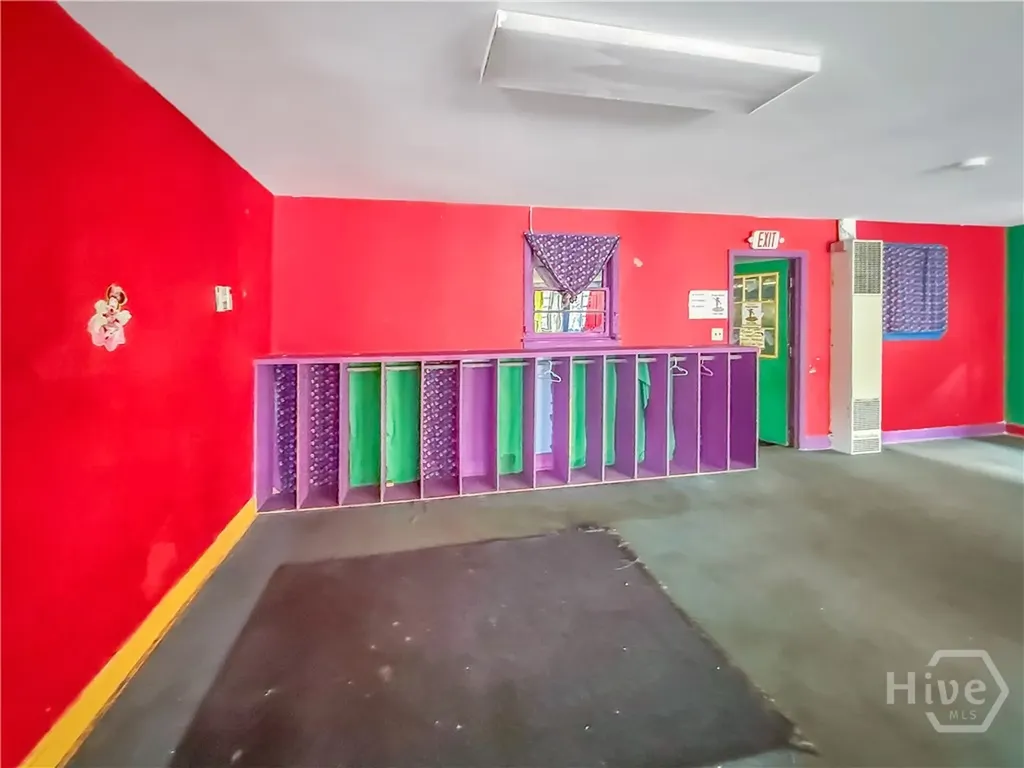 114 W 61st Street Savannah GA 31401
