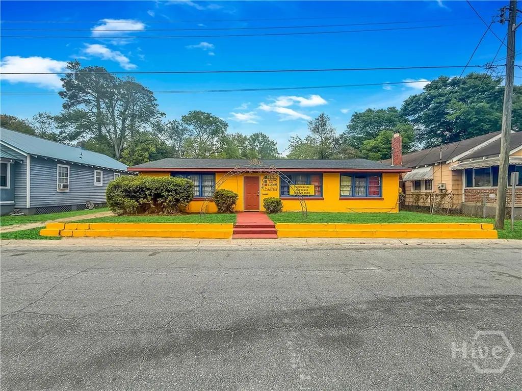 114 W 61st Street Savannah GA 31401