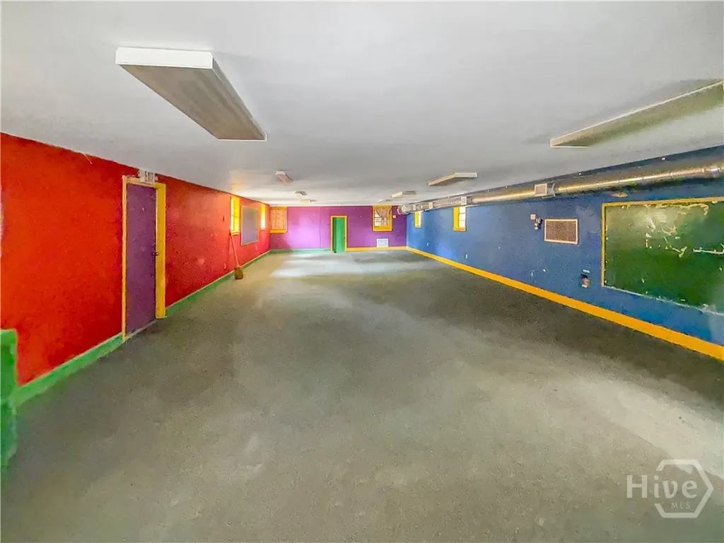 114 W 61st Street Savannah GA 31401