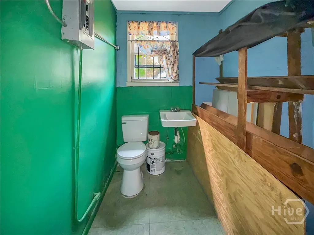 114 W 61st Street Savannah GA 31401