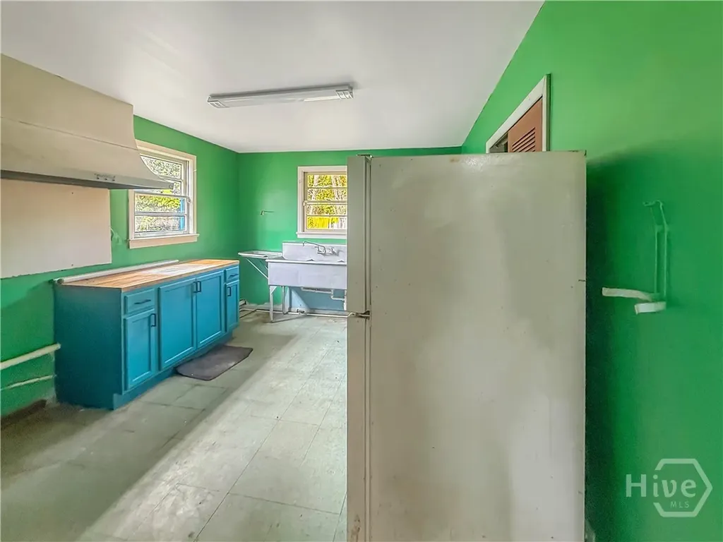 114 W 61st Street Savannah GA 31401