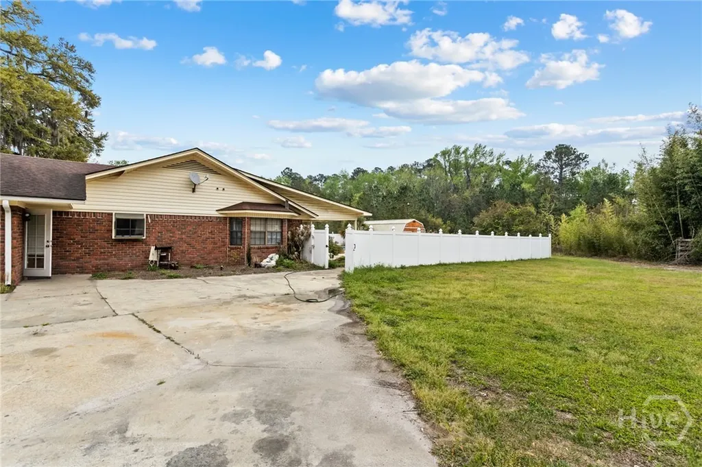 160 Hall Street Hinesville GA 31313