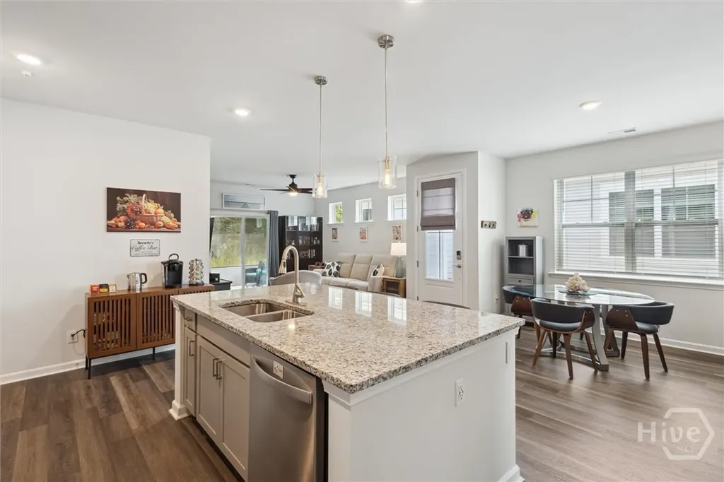195 Holloway Hill Pooler GA 31322