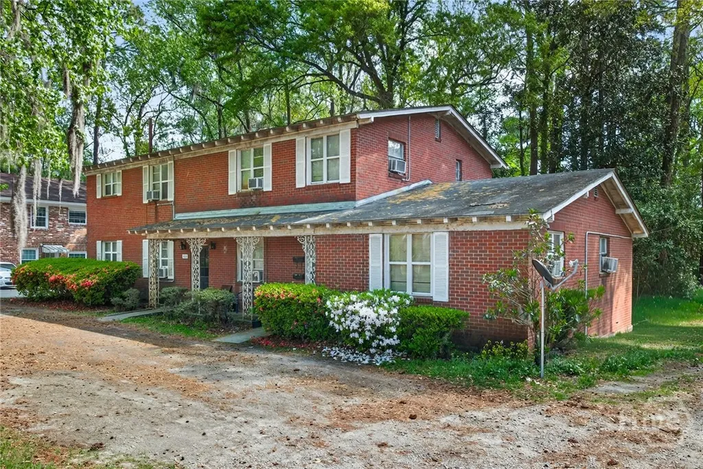 4906 Bull Street Savannah GA 31405
