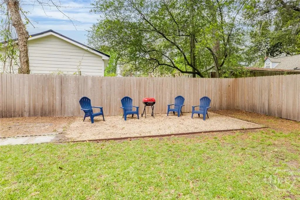 1220 E 69th Street Savannah GA 31404