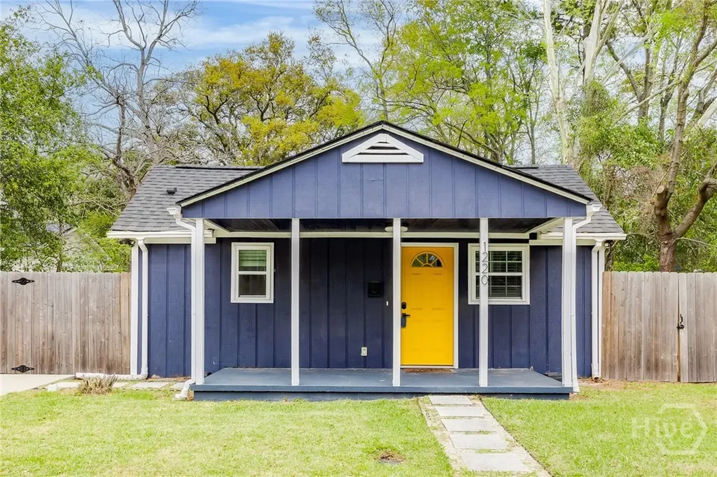 1220 E 69th Street Savannah GA 31404