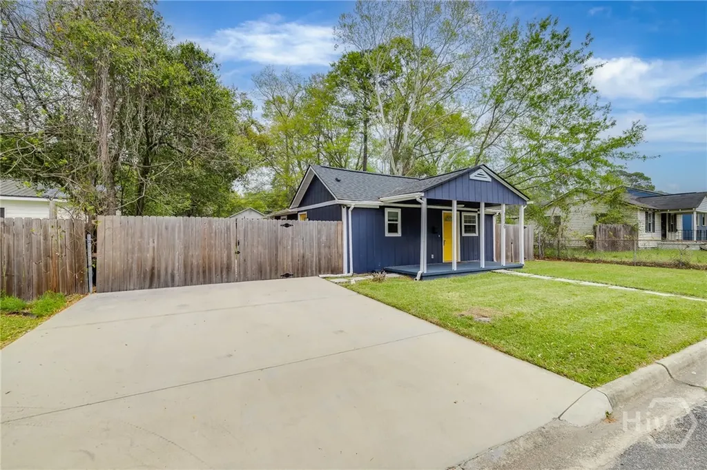 1220 E 69th Street Savannah GA 31404