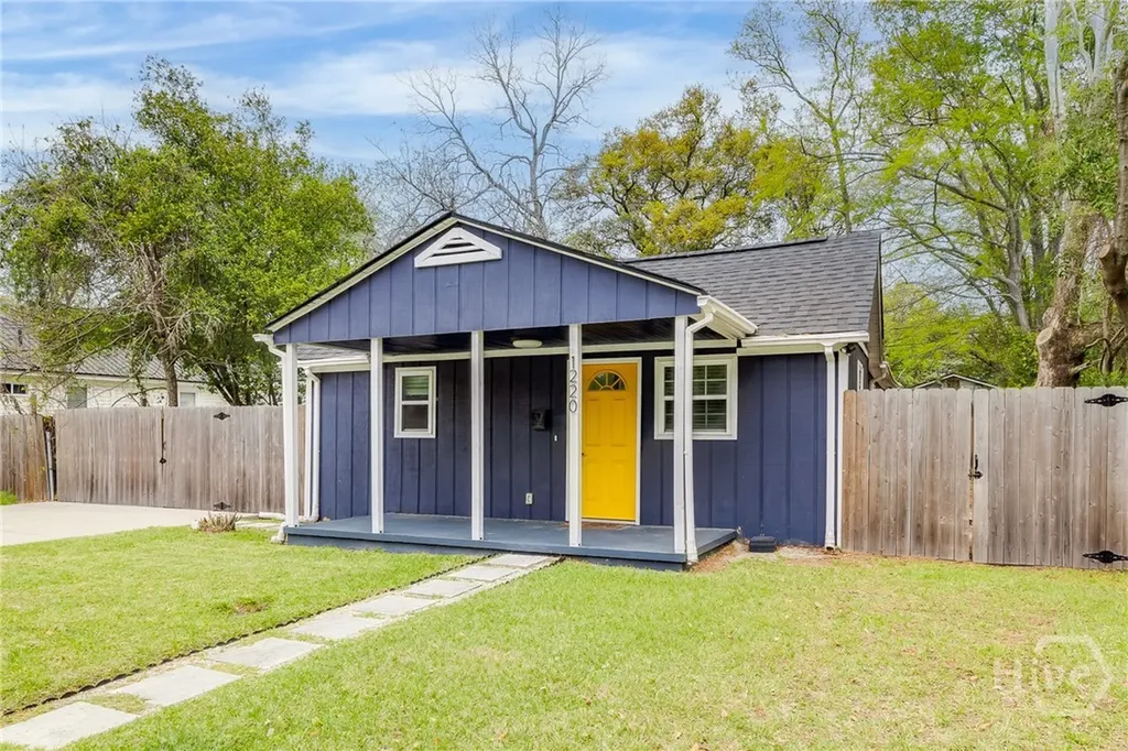 1220 E 69th Street Savannah GA 31404