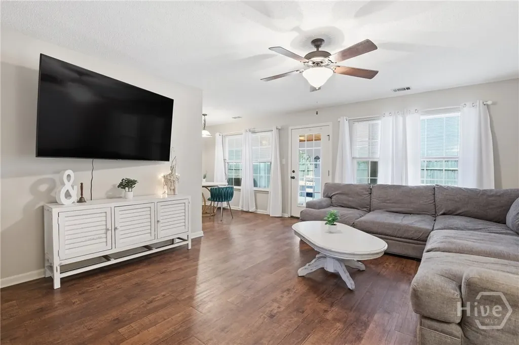 100 Poolside Lane Savannah GA 31405