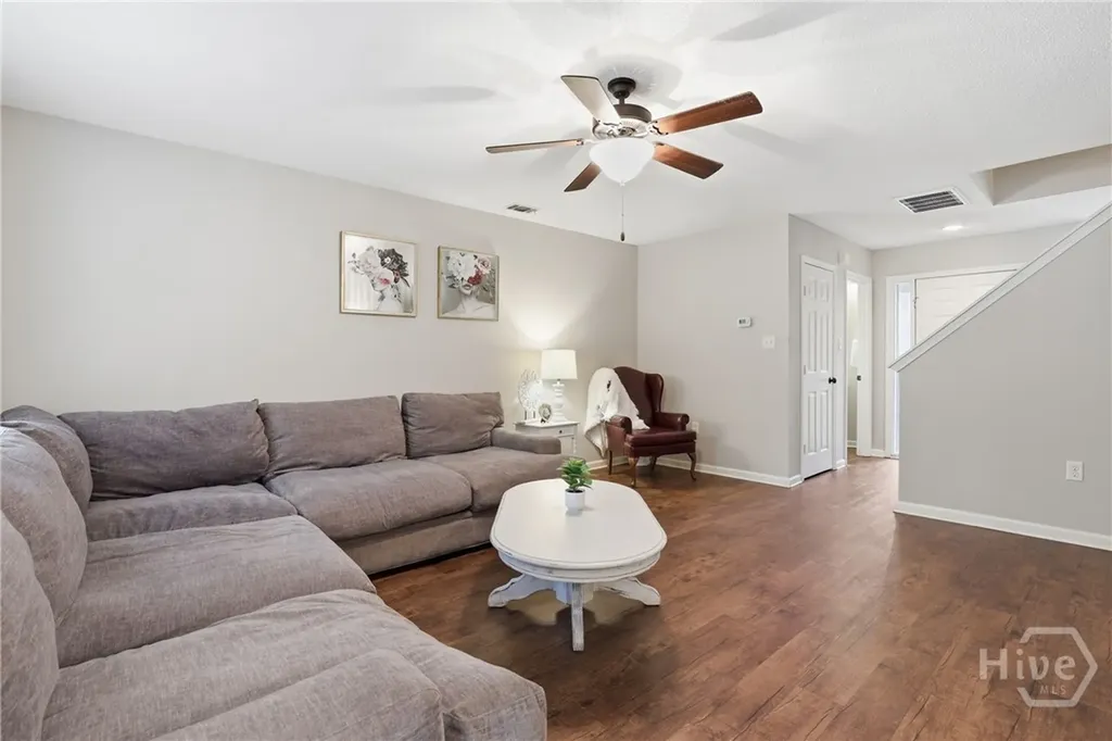 100 Poolside Lane Savannah GA 31405
