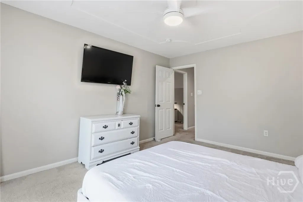 100 Poolside Lane Savannah GA 31405