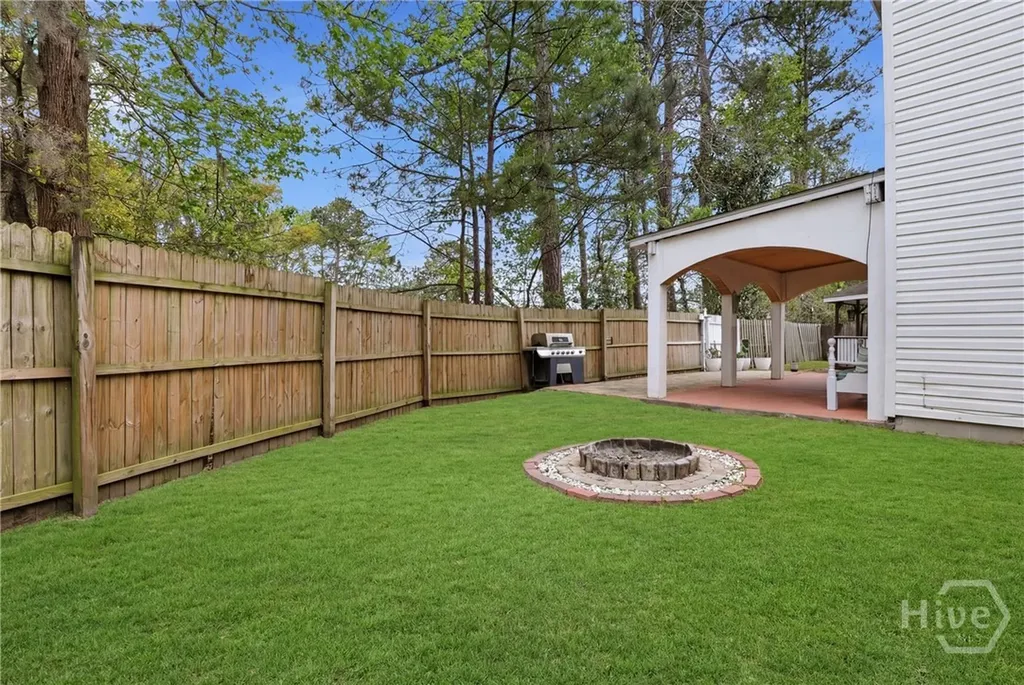 100 Poolside Lane Savannah GA 31405