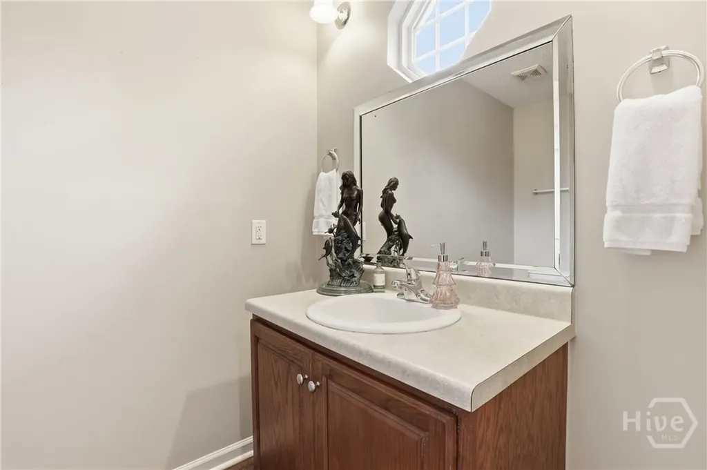 100 Poolside Lane Savannah GA 31405