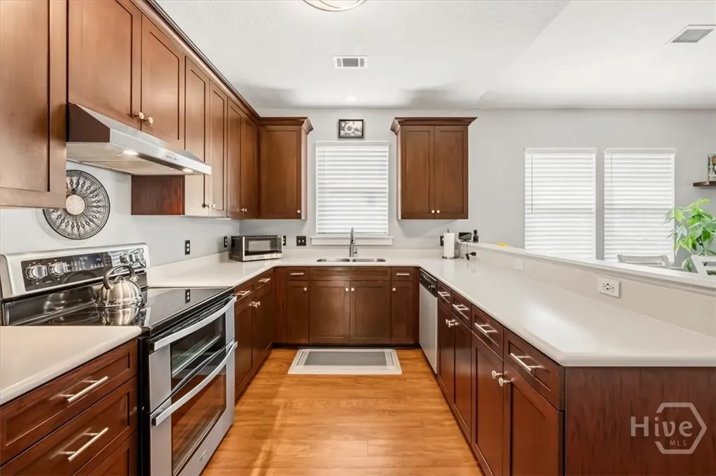 167 E Perry Drive Richmond Hill GA 31324