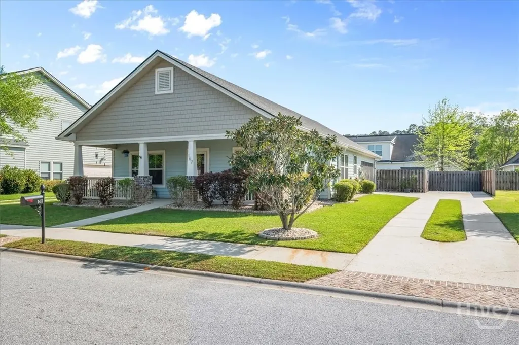 167 E Perry Drive Richmond Hill GA 31324