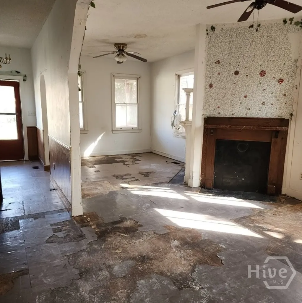 1707 Le Grand Street Savannah GA 31401