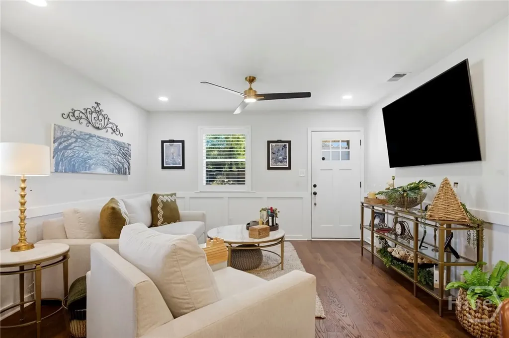 521 Atkinson Avenue Savannah GA 31404