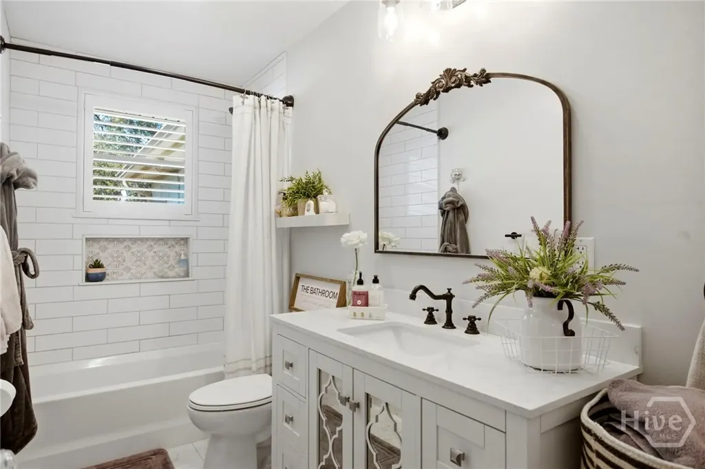 521 Atkinson Avenue Savannah GA 31404