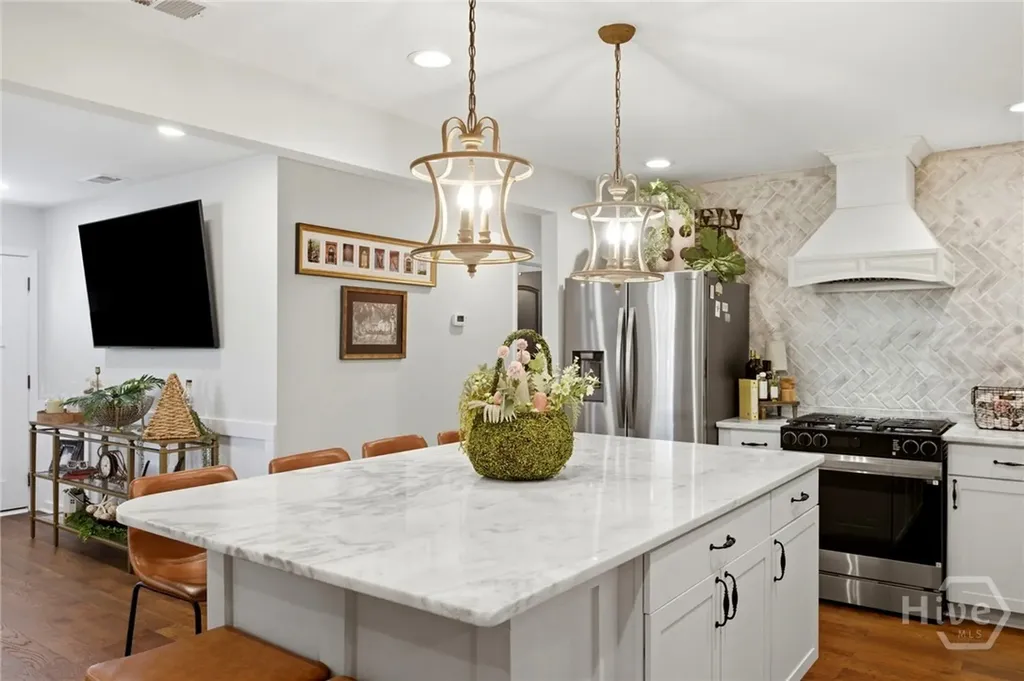 521 Atkinson Avenue Savannah GA 31404