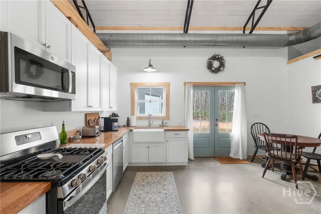 26 Cason Drive Pembroke GA 31321