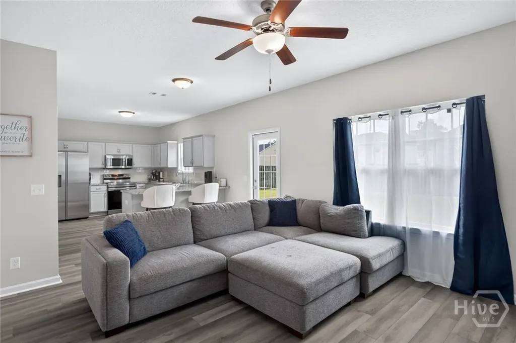 425 Brightleaf Circle Hinesville GA 31313