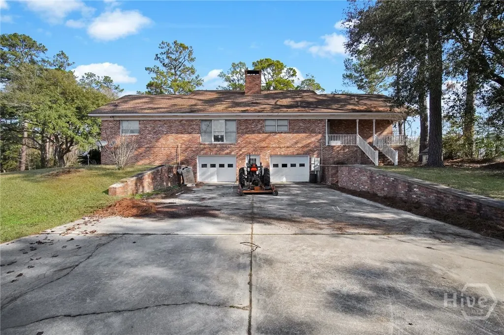 2060 Us Highway 80 Highway Bloomingdale GA 31302