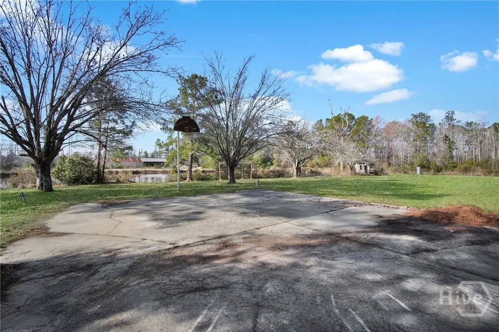 2060 Us Highway 80 Highway Bloomingdale GA 31302