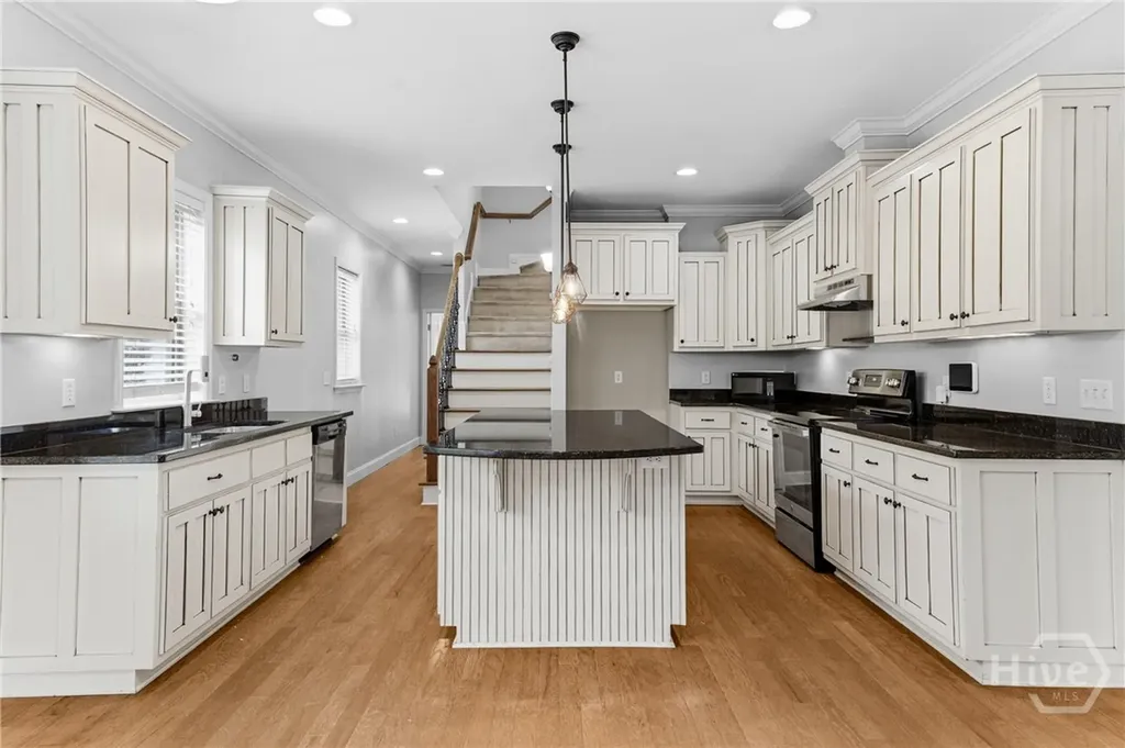 75 Jacobs Circle Richmond Hill GA 31324