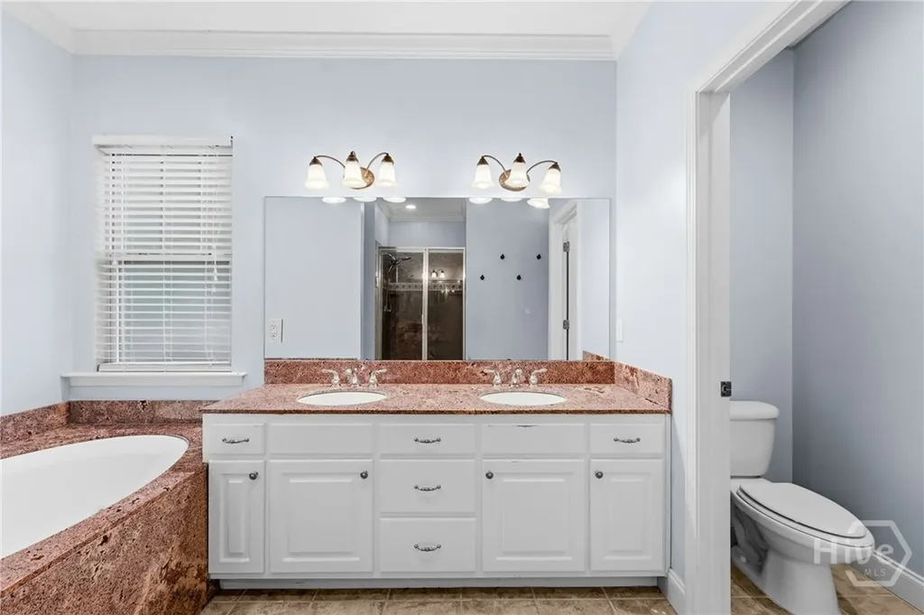 75 Jacobs Circle Richmond Hill GA 31324