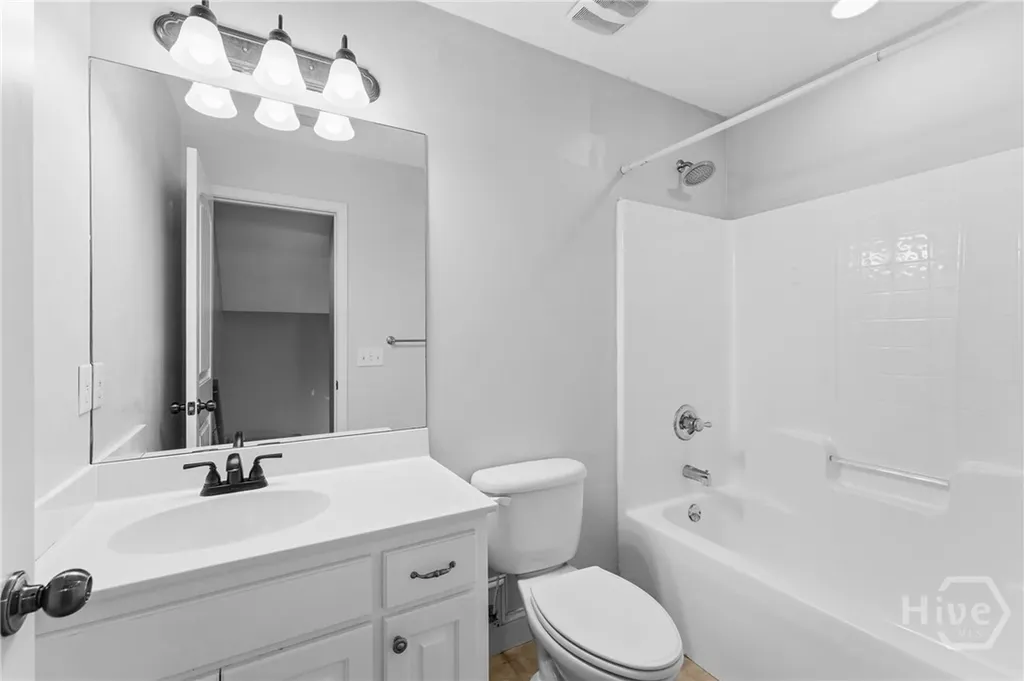 75 Jacobs Circle Richmond Hill GA 31324