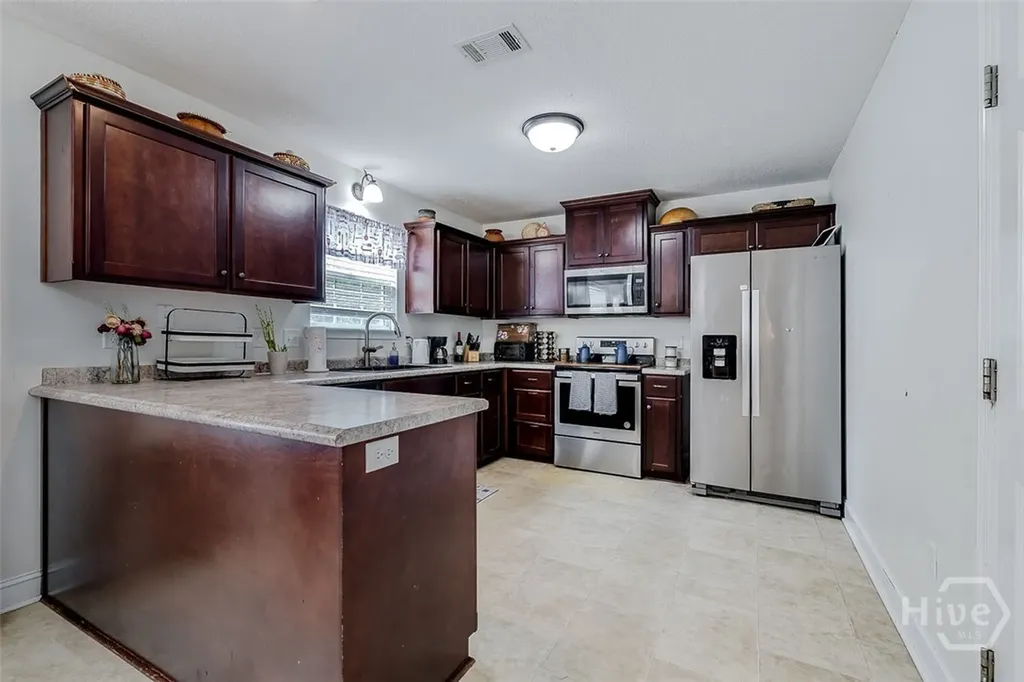677 Piedmont Avenue Hinesville GA 31313