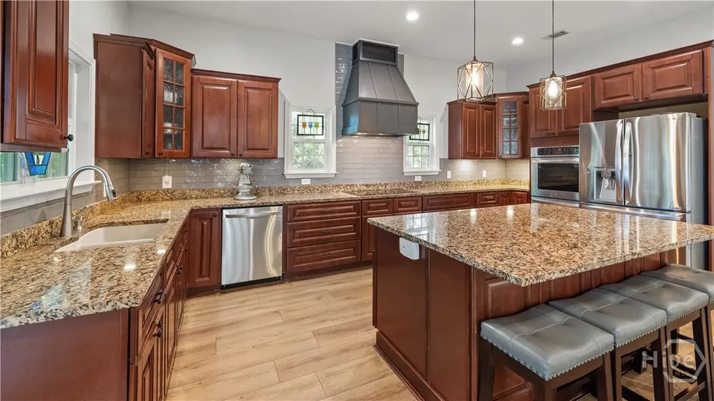 220 Saint Catherine Circle Richmond Hill GA 31324