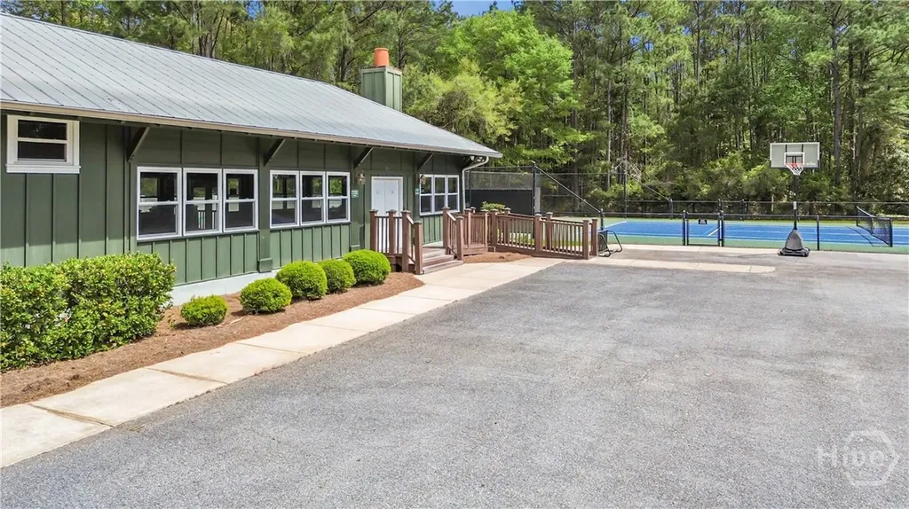 220 Saint Catherine Circle Richmond Hill GA 31324