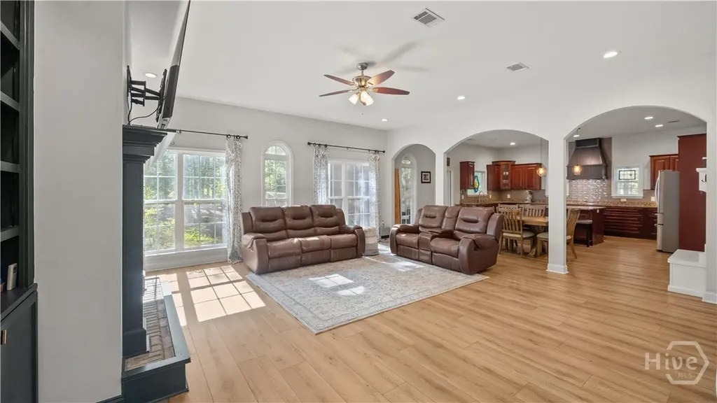 220 Saint Catherine Circle Richmond Hill GA 31324