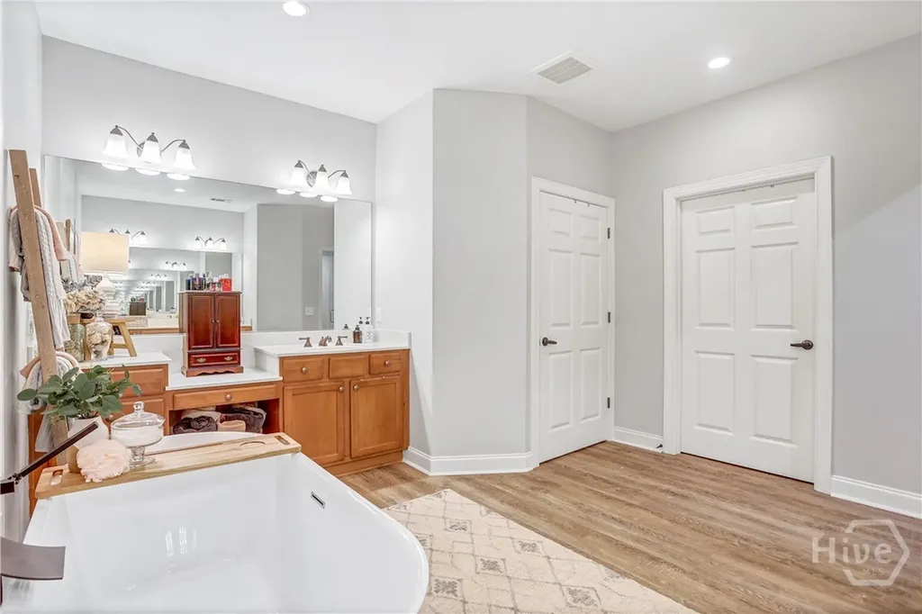 2203 River Oaks Drive Richmond Hill GA 31324